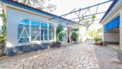 Chalet on Riu Segura Street photo 20