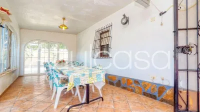 Chalet on Riu Segura Street photo 28