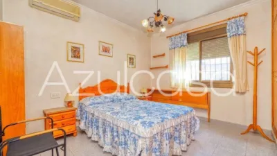 Chalet on Riu Segura Street photo 51