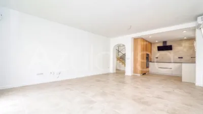 Semi-detached house on Carrer de Torrevella photo 12