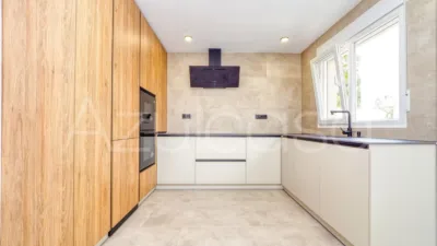 Semi-detached house on Carrer de Torrevella photo 13