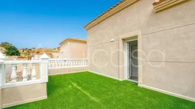 Semi-detached house on Carrer de Torrevella photo 32