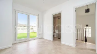 Semi-detached house on Carrer de Torrevella photo 34