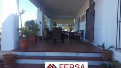 Chalet en alquiler en Camino Viejo de Rota, Urbanizaciones Zona Norte (El Puerto de Santa María) de 2.700 €<span>/mes</span>