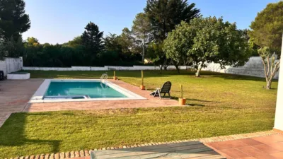 Chalet en alquiler en Montes de Oca, Urbanizaciones Zona Norte (El Puerto de Santa María) de 2.400 €<span>/mes</span>