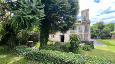 Casa pareada en venta en Andeiro, A Iglesia (Andeiro). Municipio de Cambre de 160.000 €