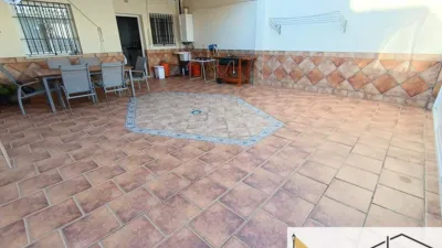 Casa adosada en venta en Avenida de la Laguna, cerca de Calle Mariño, La Laguna (Chipiona) de 365.000 €