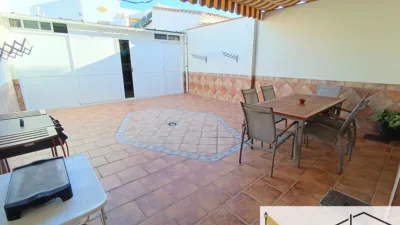 Casa adosada en venta en Avenida de la Laguna, cerca de Calle Mariño, La Laguna (Chipiona) de 365.000 €