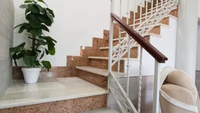 Casa adosada en venta en Avenida de la Laguna, cerca de Calle Mariño, La Laguna (Chipiona) de 365.000 €
