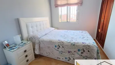 Casa adosada en venta en Avenida de la Laguna, cerca de Calle Mariño, La Laguna (Chipiona) de 365.000 €
