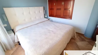 Casa adosada en venta en Avenida de la Laguna, cerca de Calle Mariño, La Laguna (Chipiona) de 365.000 €