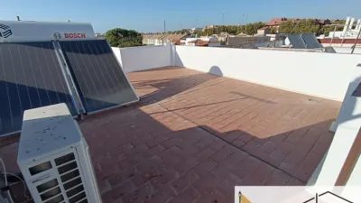 Casa adosada en venta en Avenida de la Laguna, cerca de Calle Mariño, La Laguna (Chipiona) de 365.000 €