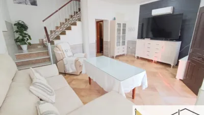 Casa adosada en venta en Avenida de la Laguna, cerca de Calle Mariño, La Laguna (Chipiona) de 365.000 €