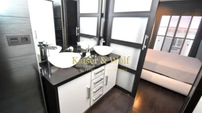 Apartment on Carrer de Santa Isabel photo 16