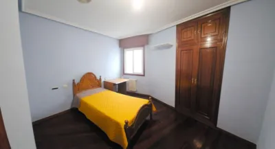 Piso en alquiler en Calle Ru Nosa Señora Da Sainza, Número 18, Posío (Ourense Capital) de 790 €<span>/mes</span>
