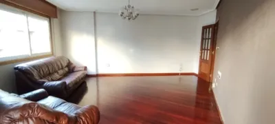 Piso en alquiler en Calle Ru Nosa Señora Da Sainza, Número 18, Posío (Ourense Capital) de 790 €<span>/mes</span>