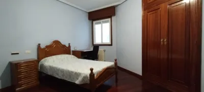 Piso en alquiler en Calle Ru Nosa Señora Da Sainza, Número 18, Posío (Ourense Capital) de 790 €<span>/mes</span>