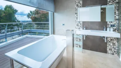 Chalet in Playa Mascarat photo 34