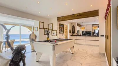 Chalet in La Fustera photo 10