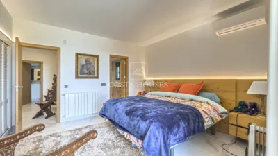 Chalet in La Fustera photo 14