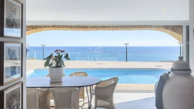 Chalet in La Fustera photo 9