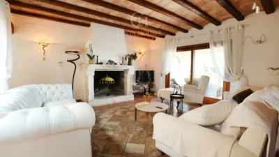 Chalet on Calle Berdica photo 8