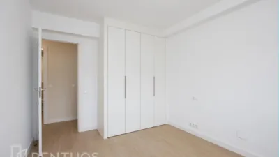 Piso en alquiler en Avenida del General Perón - Imagen 14