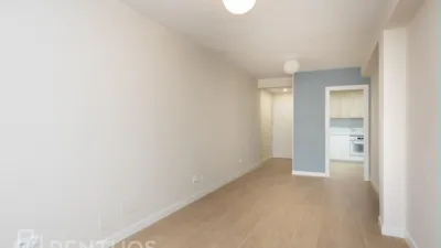 Piso en alquiler en Avenida del General Perón - Imagen 9