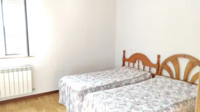 Piso en alquiler en Estacion, San Antonio-Estación-Las Hervencias (Ávila Capital) de 900 €<span>/mes</span>