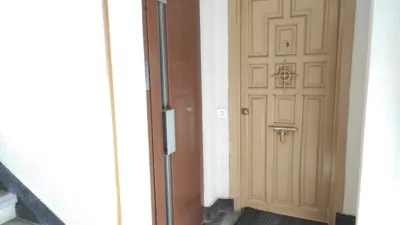 Piso en alquiler en Estacion, San Antonio-Estación-Las Hervencias (Ávila Capital) de 900 €<span>/mes</span>