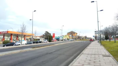 Local comercial en alquiler en Av. Juan Carlos I - Vista 5