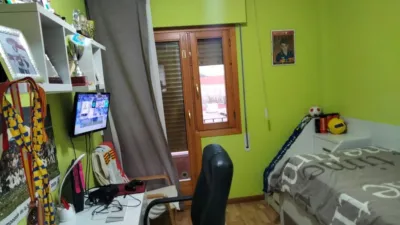 Casa adosada en venta en Calle Av Logroño, Número 4, Pinseque de 243.400 €