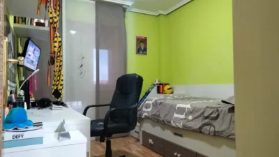 Casa adosada en venta en Calle Av Logroño, Número 4, Pinseque de 243.400 €