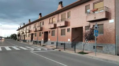 Casa adosada en venta en Calle Av Logroño, Número 4, Pinseque de 243.400 €
