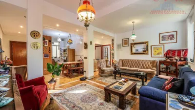 Piso en alquiler en Adelfas - Imagen 2