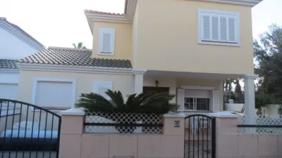 Chalet on Altaona Golf Street photo 2