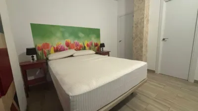 Apartamento en venta en Calle Escoberos, San Gil (Distrito Casco Antiguo. Sevilla Capital) de 216.000 €