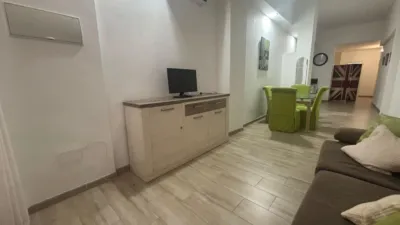 Apartamento en venta en Calle Escoberos, San Gil (Distrito Casco Antiguo. Sevilla Capital) de 216.000 €