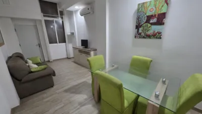 Apartamento en venta en Calle Escoberos, San Gil (Distrito Casco Antiguo. Sevilla Capital) de 216.000 €