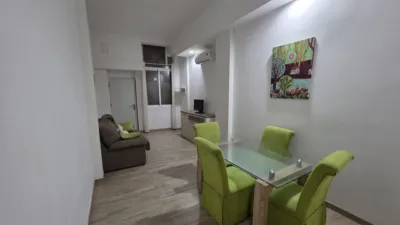 Apartamento en venta en Calle Escoberos, San Gil (Distrito Casco Antiguo. Sevilla Capital) de 216.000 €