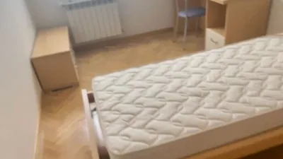 Piso en alquiler en Calle Doctor Jiménez, Buenavista (Distrito Zona Nueva. Toledo Capital) de 900 €<span>/mes</span>