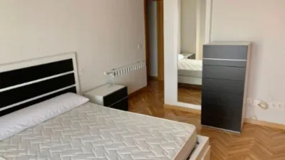 Piso en alquiler en Calle Doctor Jiménez, Buenavista (Distrito Zona Nueva. Toledo Capital) de 900 €<span>/mes</span>