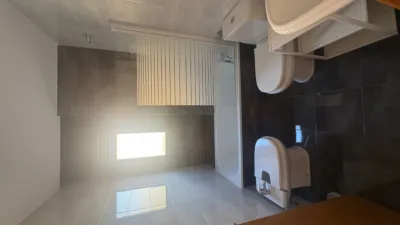 Piso en alquiler en Calle Doctor Jiménez, Buenavista (Distrito Zona Nueva. Toledo Capital) de 900 €<span>/mes</span>