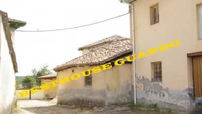 House in Centre photo 2