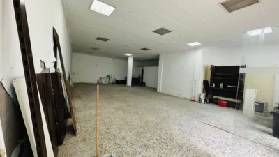 Local comercial en venta en Avenida de la Constitución, 36, cerca de Calle del Doctor Carreño - Vista 3