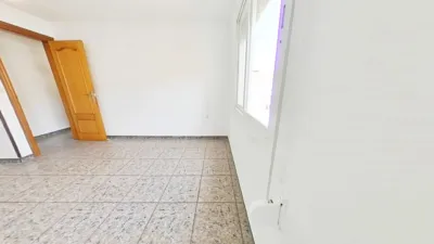 Apartment in Barberà del Vallès photo 9