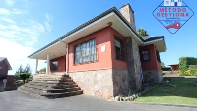 Chalet en venta en Calle del Doctor Fléming, Herrera (Camargo) de 750.000 €