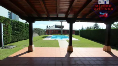 Chalet en venta en Calle del Doctor Fléming, Herrera (Camargo) de 750.000 €