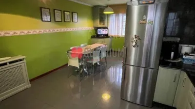 House in Santiago de Compostela, Roxos - Más
