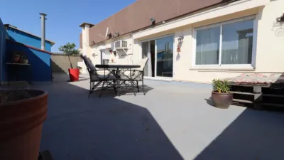 Ático en venta en Carrer de la Font Nova, Centre (Distrito Centre-Covadonga. Sabadell) de 299.000 €